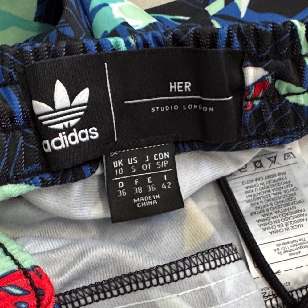 adidas Floral Navy Blue Red Track Jacket and Pants Set - Picture 12 of 13
